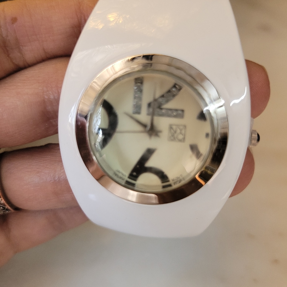 FIXED PRICE - New york & Co. Watch - Picture 11 of 13